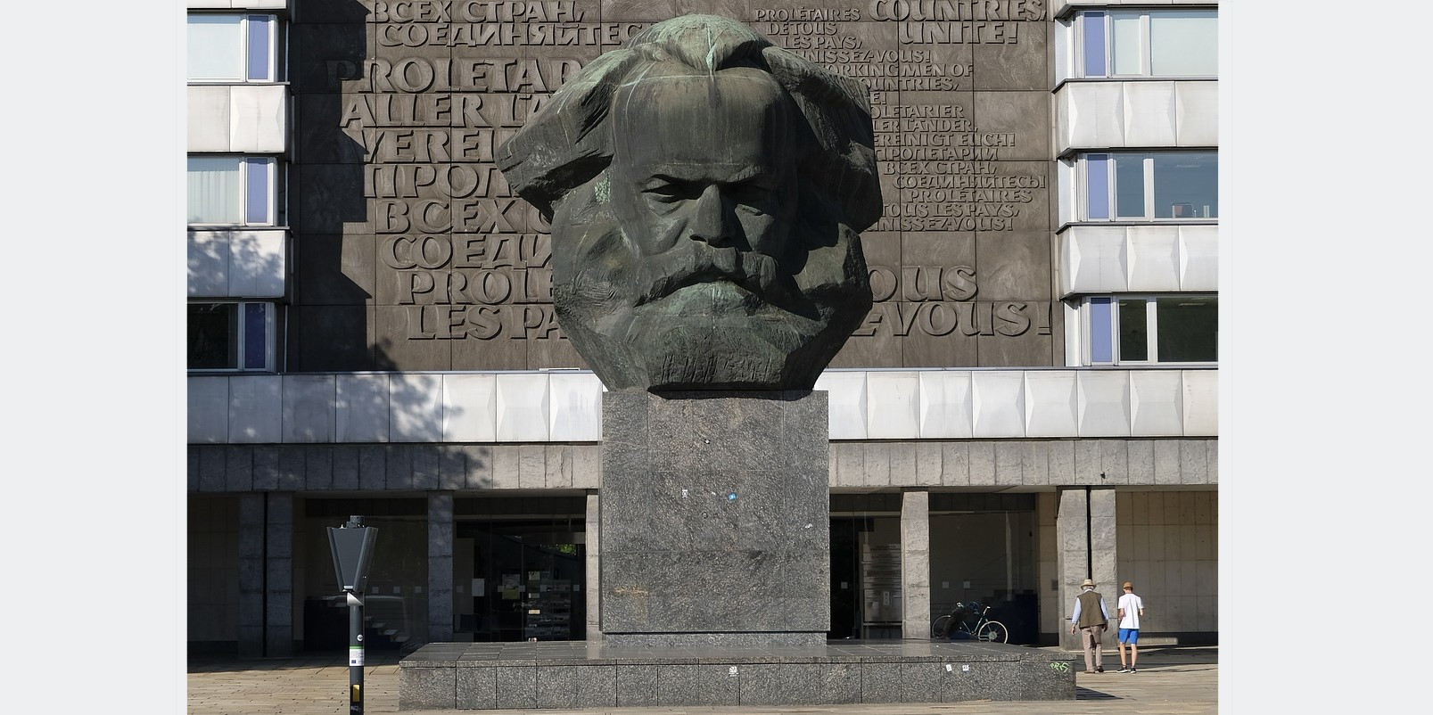 Karl-Marx-Monument in Chemnitz, der Nischel genannt. Kultur-Highlight.