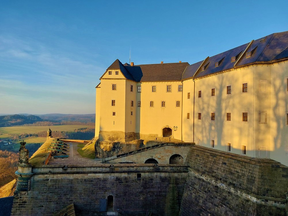 Wer zum Ostersonntag fantastische Aussicht sucht, sollte auf die Festung Königstein kommen.