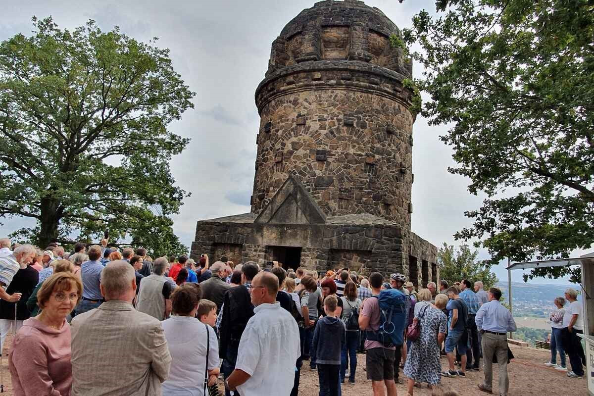 Der Radebeuler Bismarckturm wurde zum Tag des offenen Denkmals 2019 offiziell als Aussichtsturm eingeweiht.