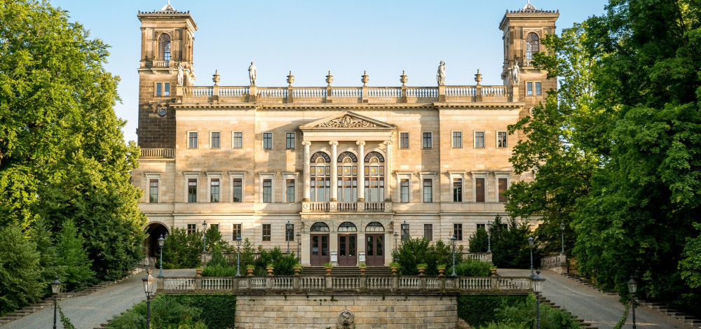 Dresden (er)lesen - Literatur im Schloss Albrechtsberg Dresden mit Verlags- und Buchpräsentationen unabhängiger Verlage, ausgewählten Lesungen, Mitmach-Aktionen für Groß und Klein sowie Musik