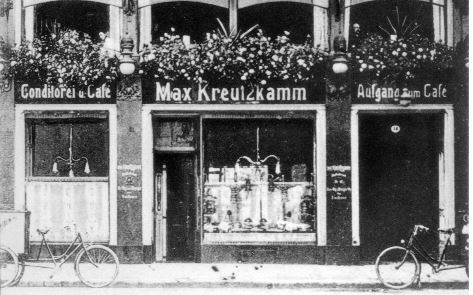 Hier liegen die Anfänge: Kreutzkamms Café vor dem Krieg. Dann ging der Wiederaufbau des Geschäfts in München los, bevor 1991 die Rückkehr nach Dresden möglich war.